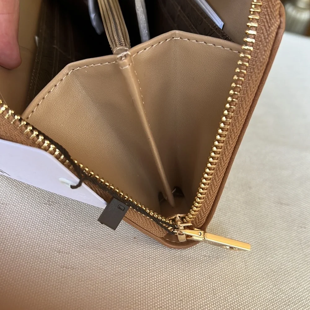 LOVE MOSCHINO Studded large Continental wallet Tan